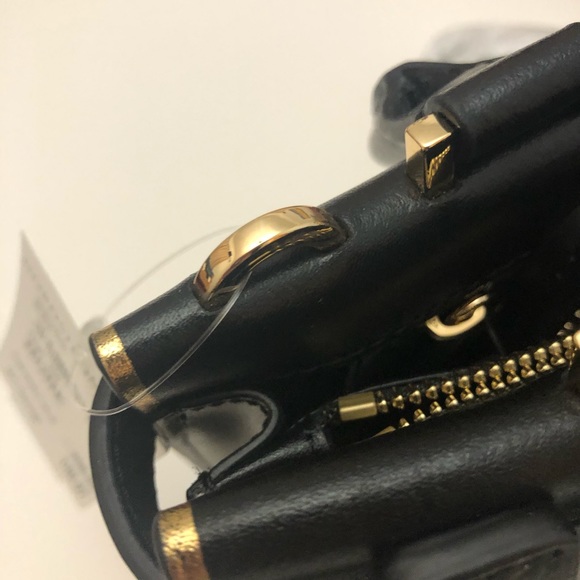 SOLD Micheal Micheal Kors Tatiana Leather Satchel - Picture 7 of 8